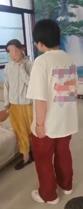 尊龙凯时人生就是博官网|奇虎口袋|村支书因口角掌掴13岁女孩被其父打断鼻骨 其父