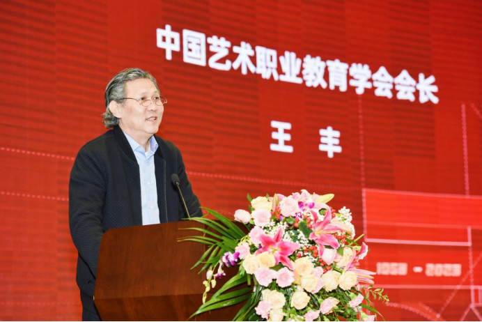 5QhuTYyEZSVxuG81.png image.png