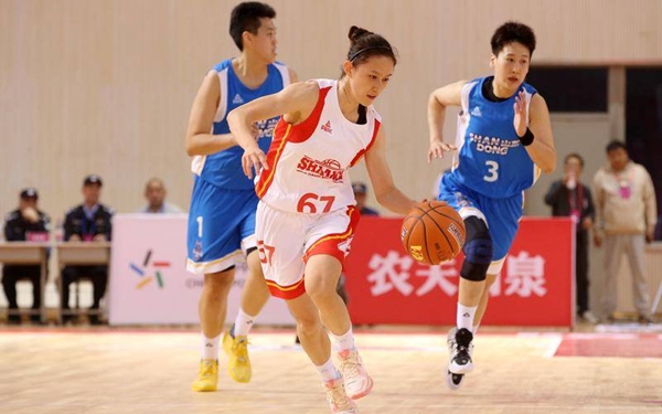 陕西天泽首回主场无奈遭遇三连败 队员积极拼抢半场领先