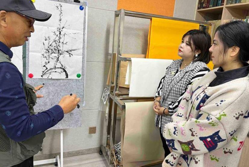 西安一群90后、00后选择上老年大学 是种什么体验？
