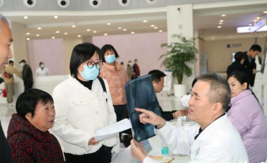 华商头条|西安市红会医院举行联合国糖尿病日义诊活动