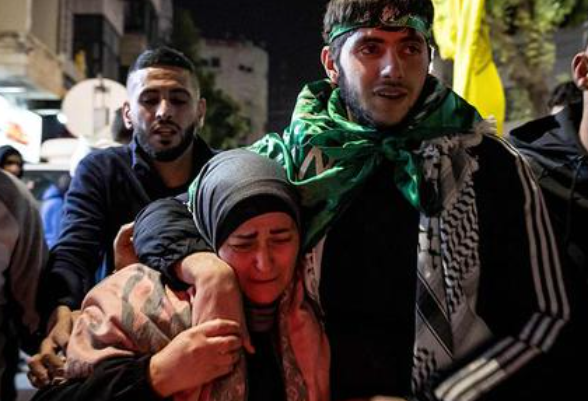 哈马斯和以色列分别释放第三批被扣人员 获释者讲述经历