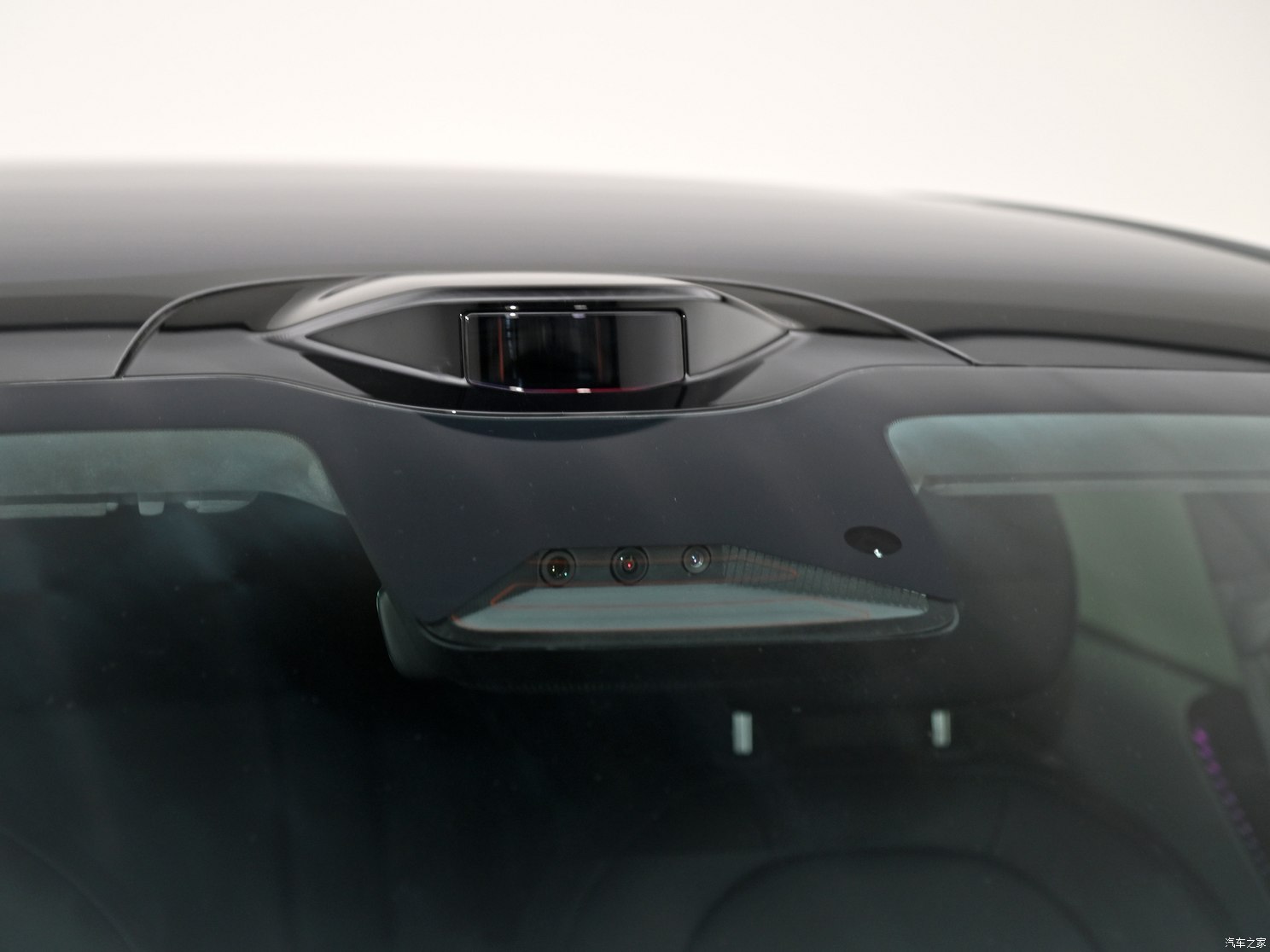 极氪 极氪007 2024款 双电机 三元锂