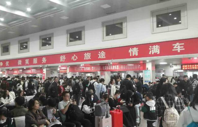陕西省西安汽车站开始预售78条班线春运车票