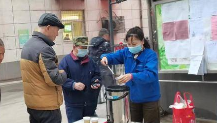 108坊故事|诸事粥全！西安206社区免费送出200余份热气腾腾腊八粥