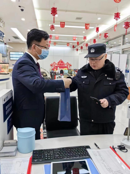 JEeip5ER3fmW27tB.png image.png