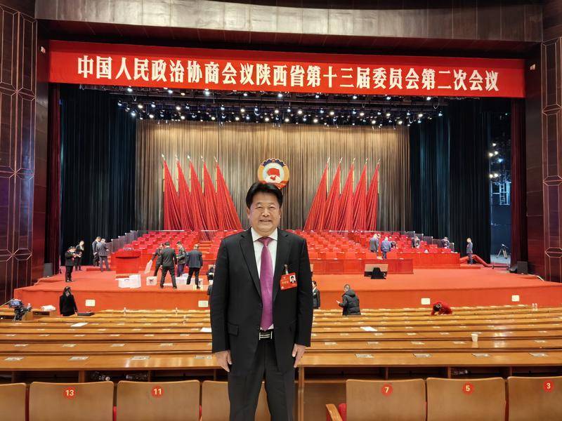 陕西两会关注民生热点 多个提案涉及养老、老城区交通等民生问题