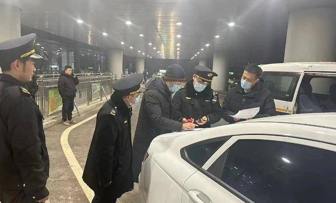 山西网友西安北站遇车托 执法部门快速查处