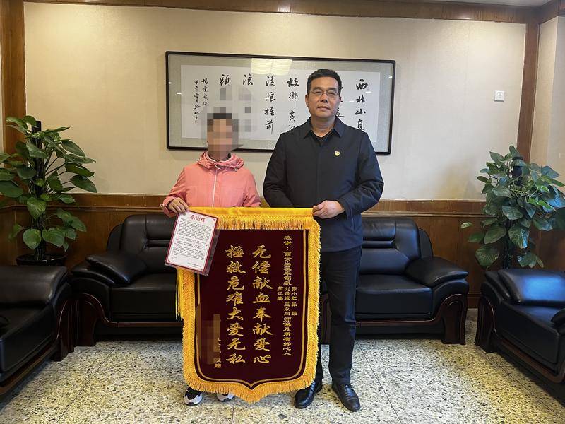 朋友圈看到求助信息 西安的哥群发后多名同行纷纷来献血