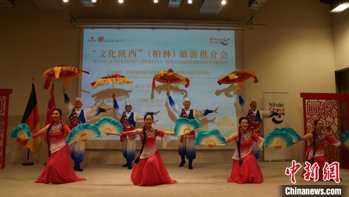 陕北大秧歌表演。柏林中国文化中心供图