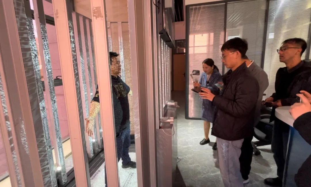 聚焦硬核实力 感受澎湃动能 宝鸡市委网信办举办第四期网络达人见面会主题活动