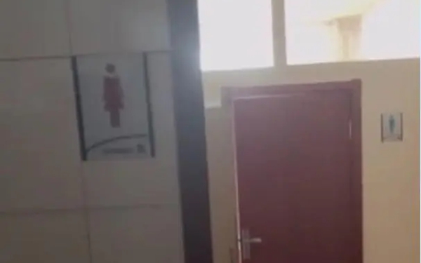 华商头条|男厕所设在女厕所里面？长春理工大回应：设计合法合规