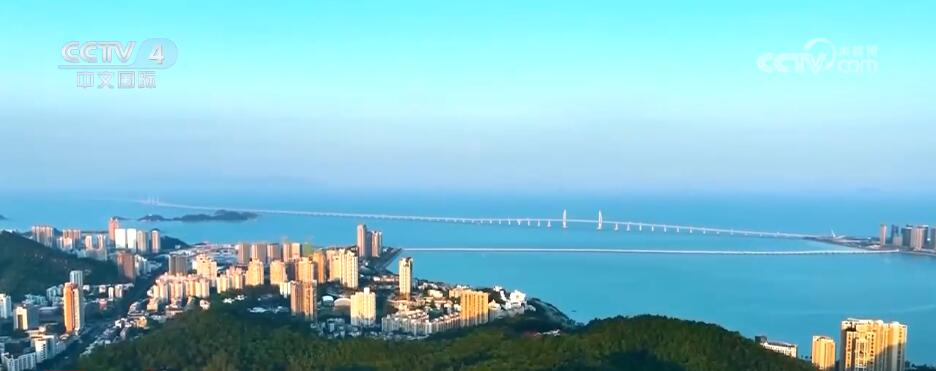 突破14万亿元超75万家28亿人次粤港澳大湾区综合实力再上台阶