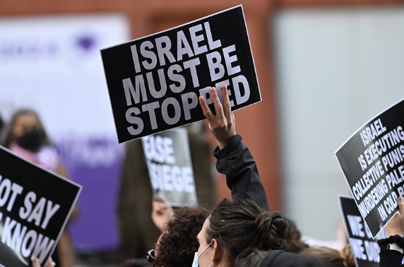 全美多地高校爆发反战示威 呼吁美国停止军事援助以色列