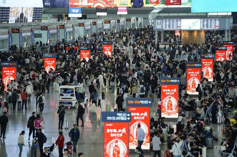 5月1日陕西铁路预计发送旅客77万人次 创历史同期最高纪录