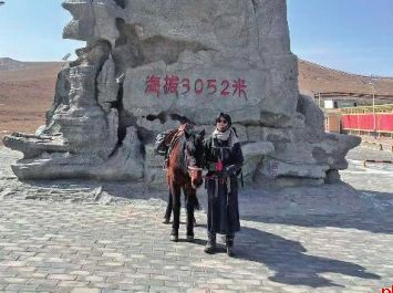 一人一马 此去长安八千里