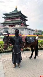 一人一马 此去长安八千里