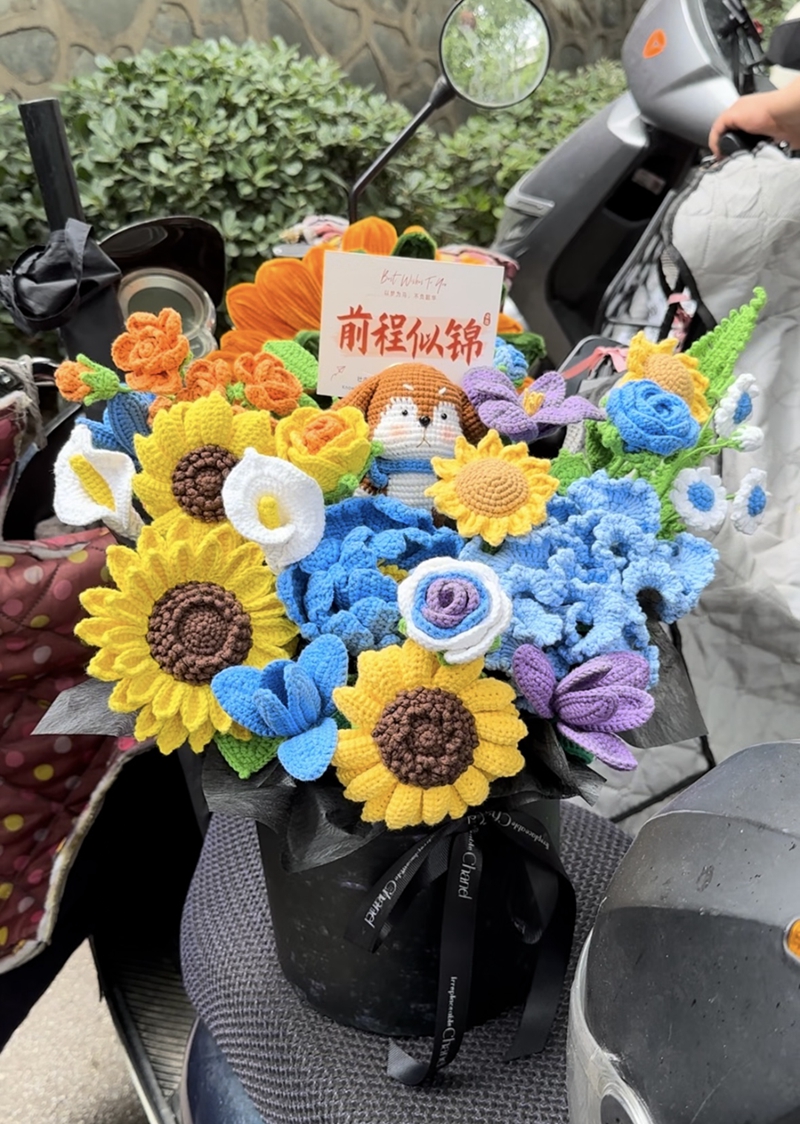 华商头条|直击2024陕西高考|2024高考即将落下帷幕 考场外一举夺“葵”已准备就绪