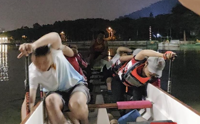 华商头条|广州的女子龙舟队：平均年龄37岁 与男子队伍同场竞技