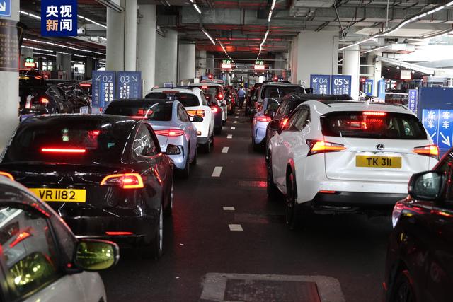 人人人车车车……端午假期 港珠澳大桥多项数据创新高