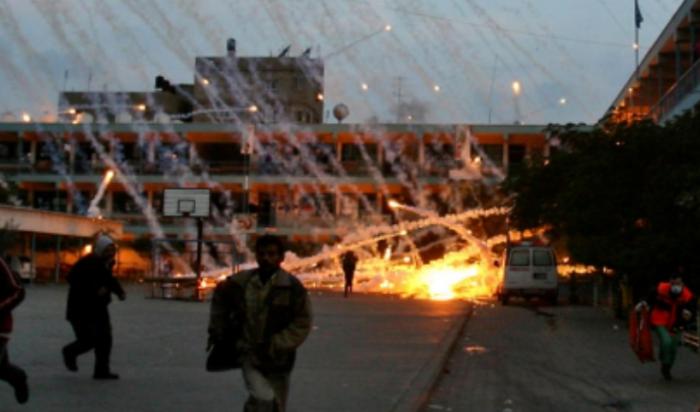 烧穿金属:以色列使用的白磷弹有多可怕?