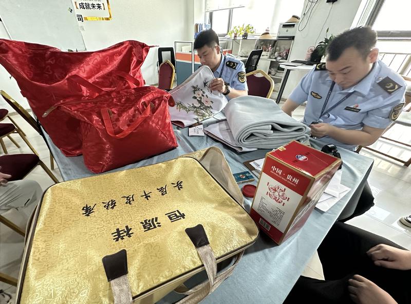 宣称能延年益寿 西安一公司向老人推销4999元牛皮软席 市场监管部门已介入调查