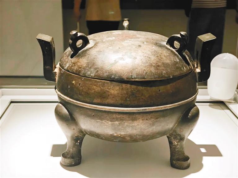 战国青铜器“雕阴鼎”首次展出