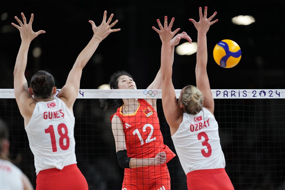 中国女排2:3憾负土耳其女排 无缘四强