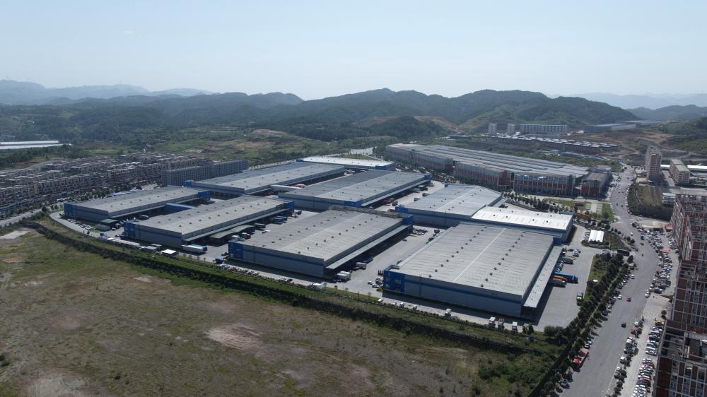 图为贵州快递物流集聚区（资料照片）。新华社发