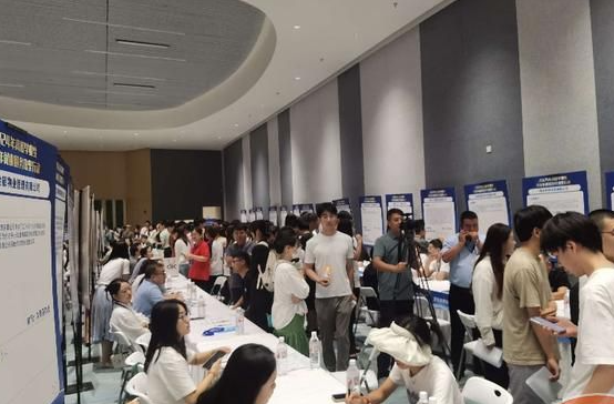 华商头条|这场招聘会送来人才“大礼包”156家企业纷纷亮出“招牌”岗位