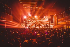 华商头条|西安推出46处夜演主题目的地 其中包含音乐狂欢场所10处