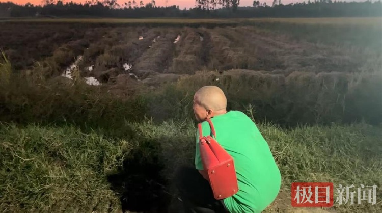 “為弟追兇27年”姐姐重回案發地，親歷者：兇手腰間掛刀 到教室喊走受害人