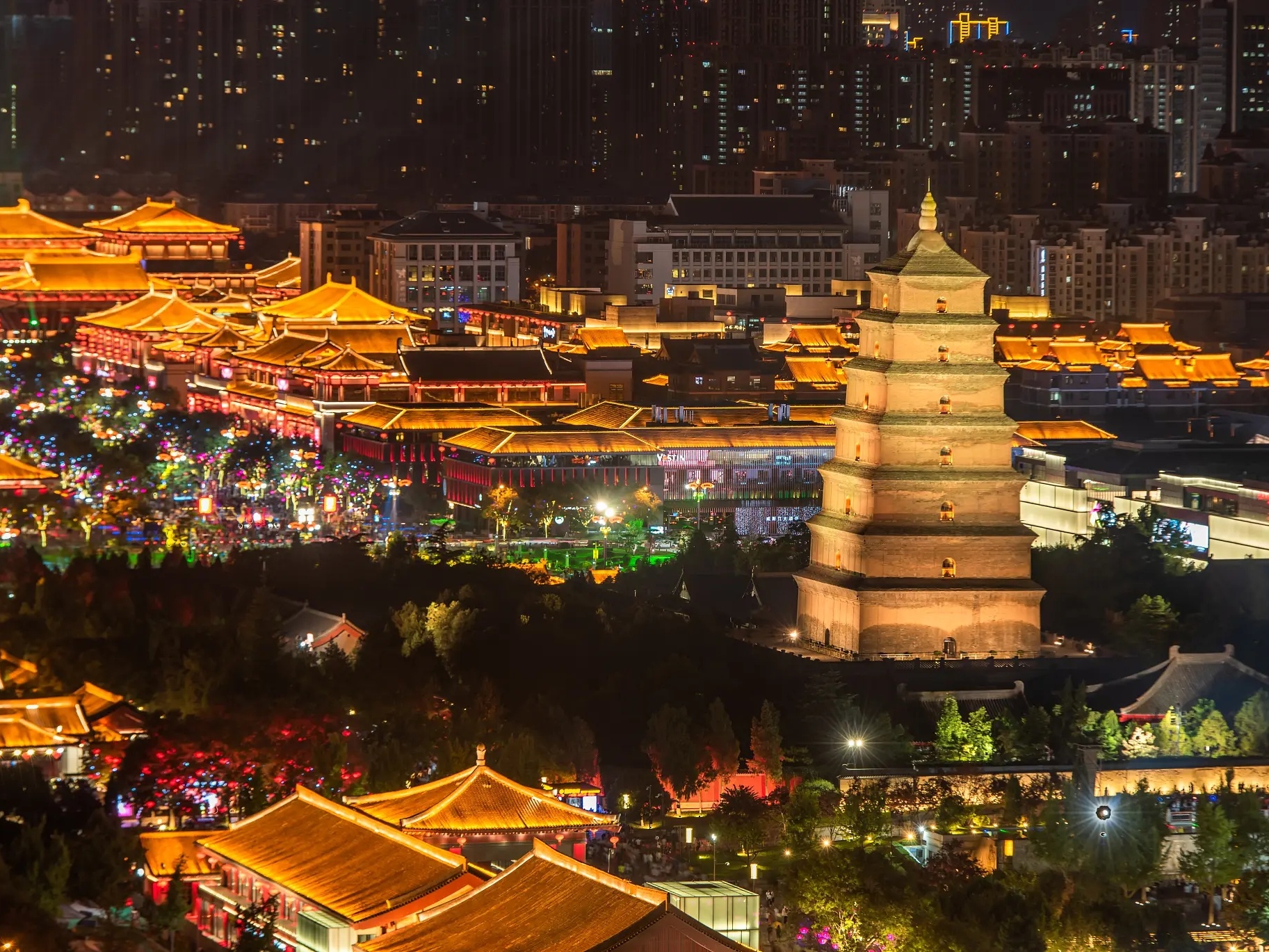 华商头条|西安盛会云集：科技“硬成果”耀太空 文体“软实力”火出圈