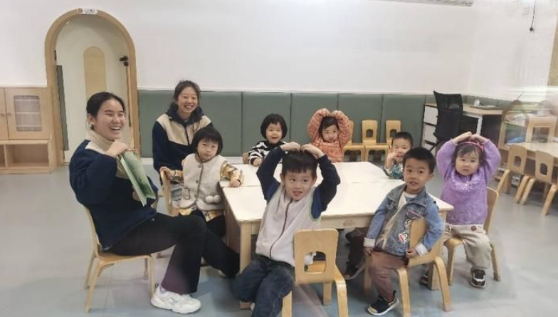 华商头条|妈妈上班没人照顾小宝宝咋办？西安打造“家门口”“楼底下”托育服务圈