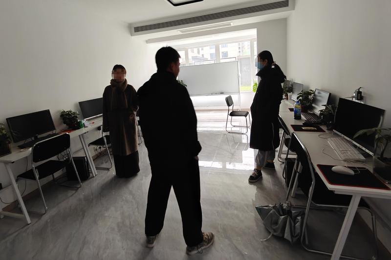 租户从合租房搬出一月多 租房公司不退千元押金