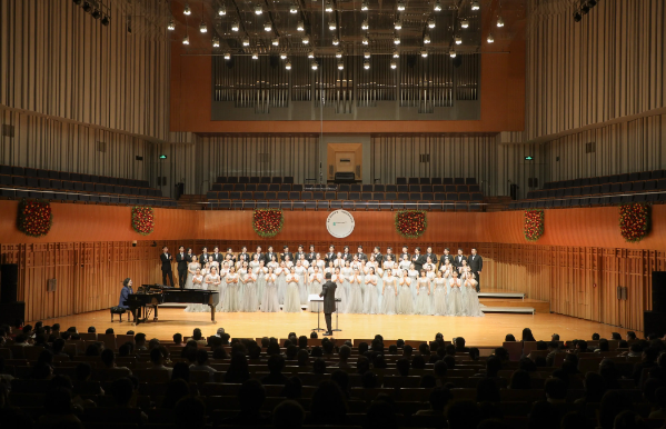 华商头条|欧亚2025新年音乐会浪漫上演!这一晚，西安音乐厅涌动成长的声音