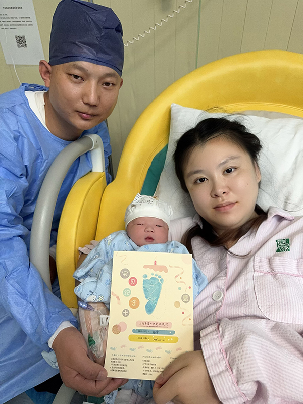 新年第一天“元旦宝宝”们陆续降生(图1)