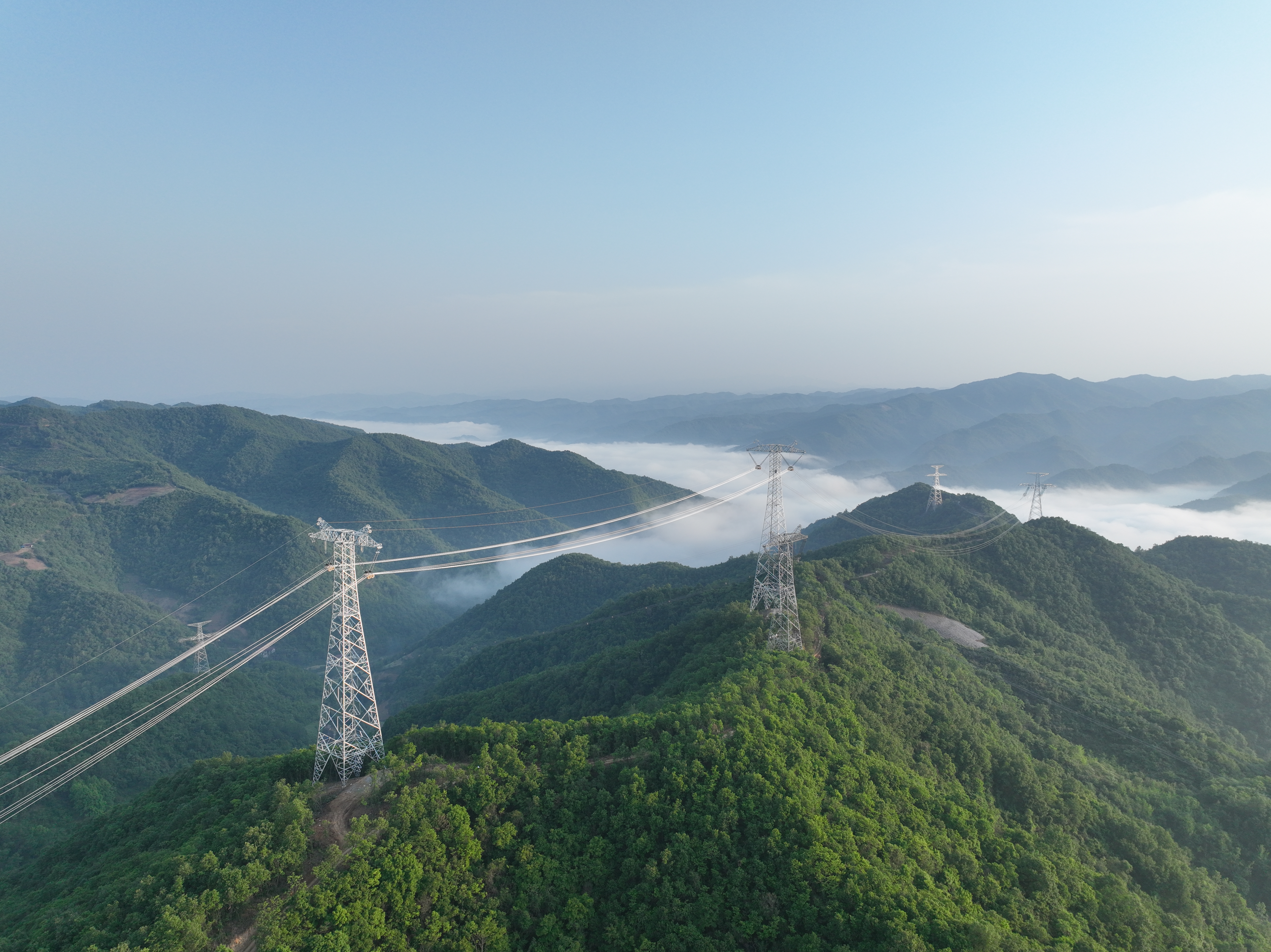 宁夏-湖南±800千伏特高压直流输电线路工程陕西段.jpg