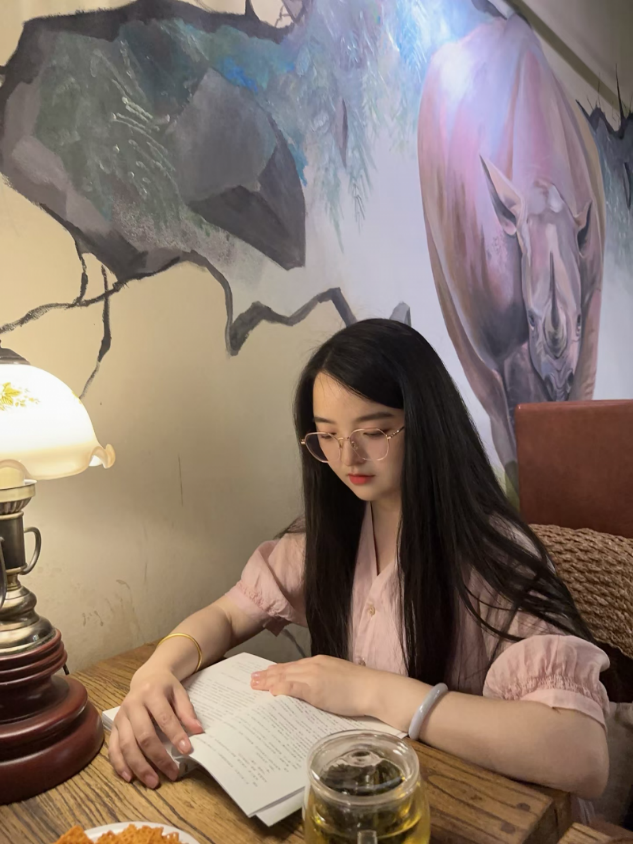 华商头条|从全家反对到支持，《仙姝》作者丛月活成了她故事里的“大女主”