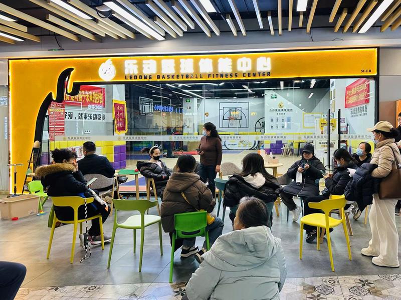 大风记者帮|家长反映“双11”还在拉学员、搞促销 现在这家西安乐动篮球体能中心经营异常 股权被1元钱转让了