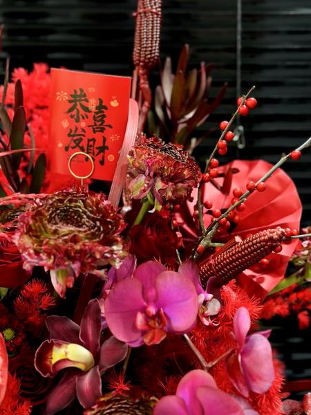 华商头条|【新春走基层】临近春节 红色系鲜花仍是西安年宵花市场的“顶流”