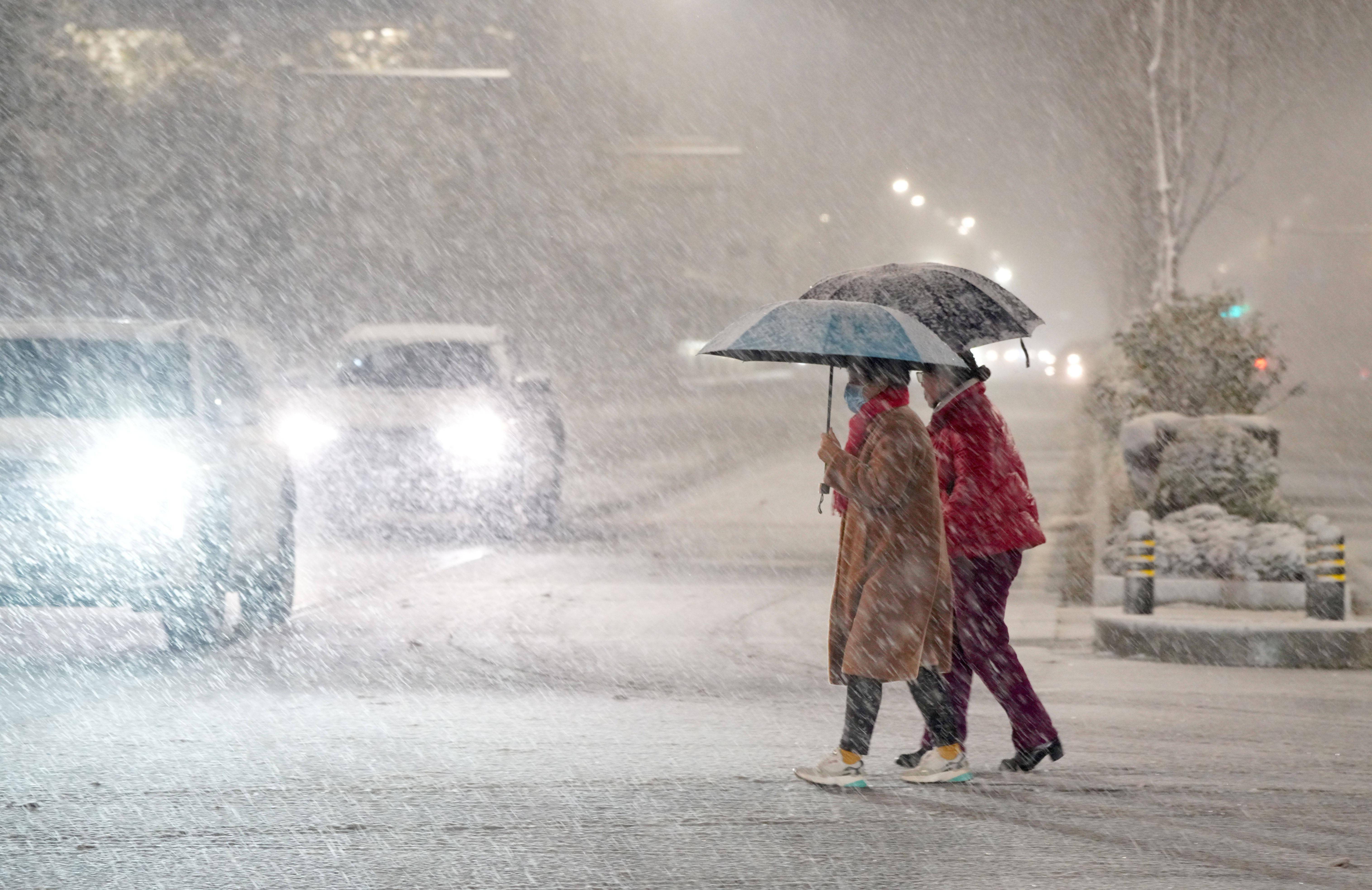 华商头条|西安城区的雪快来了！23日夜间至26日将迎雨雪降温天气