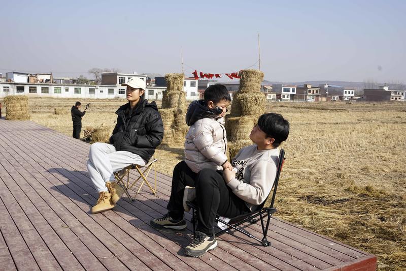 西安这对夫妻不一般 花5年时间将300多亩旱地恢复成水田