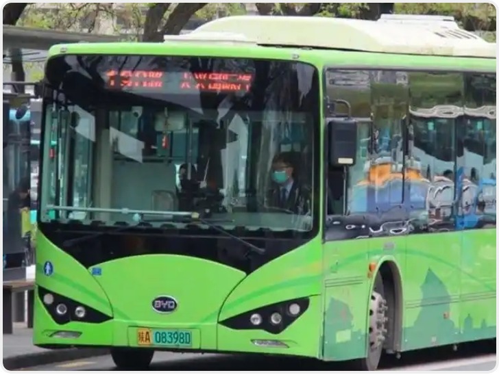 华商头条|加强与地铁8号（环）线接驳 西安4条公交线路今日起调整