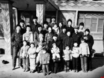 她为90岁奶奶和家族写回忆录