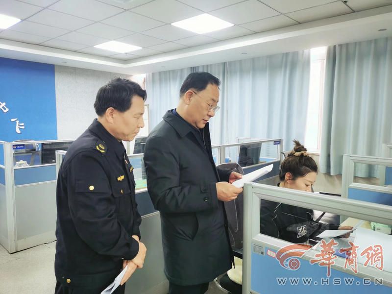 市局党委书记,局长郝生旺多次深入一线检查市场监管工作,对重点景区的