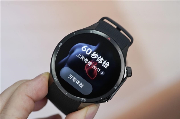 全球首发无感高血压风险评估！OPPO Watch X2图赏