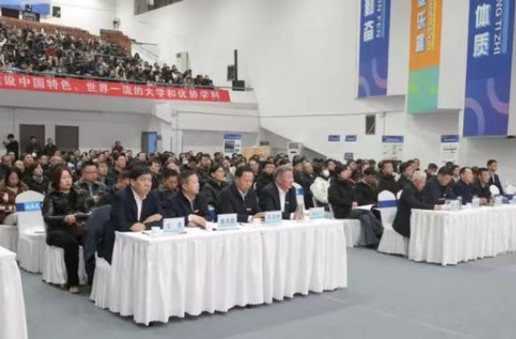 华商头条|4个学院揭牌、打造“10小龙”科创团队 2025西安科技大学这样干