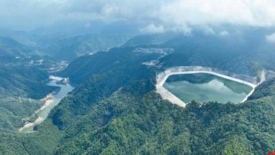 持续克难攻坚 镇安奋勇争先答好“经济发展卷”