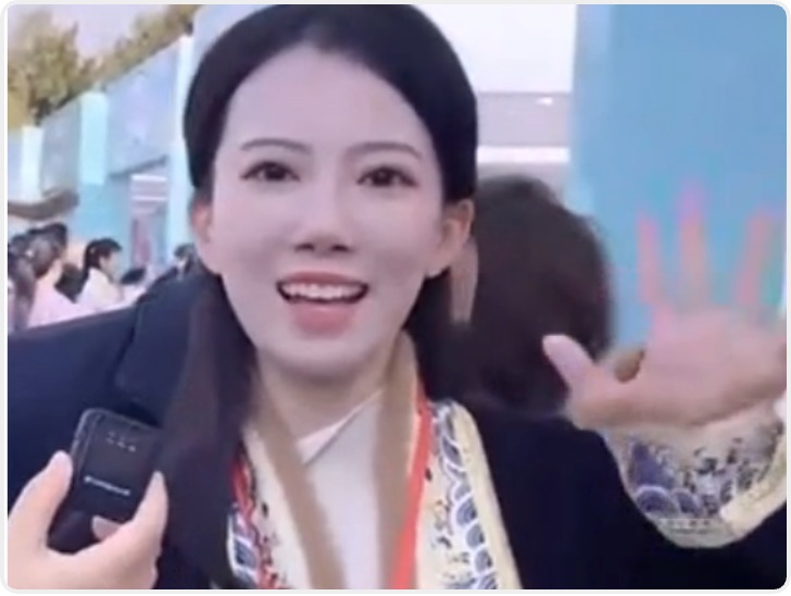 华商头条|快看我们碰到谁了？2025汉中油菜花节偶遇皮卡晨